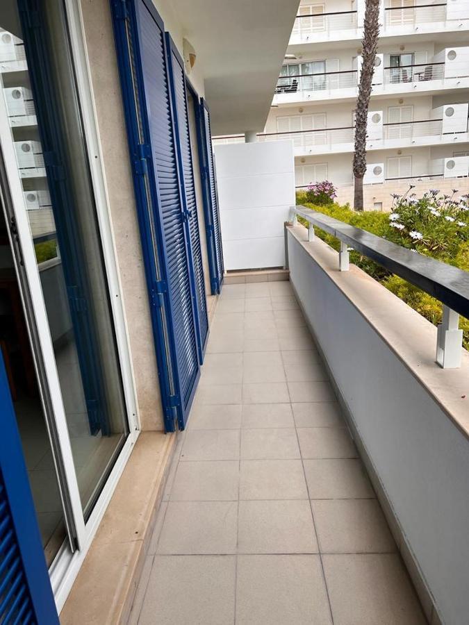 Angies Marina Apartment, Includes 2 Free Passes For The Marina Pool 라고스 외부 사진
