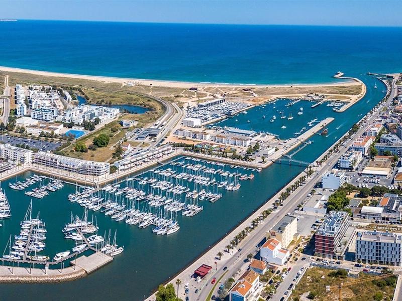 Angies Marina Apartment, Includes 2 Free Passes For The Marina Pool 라고스 외부 사진
