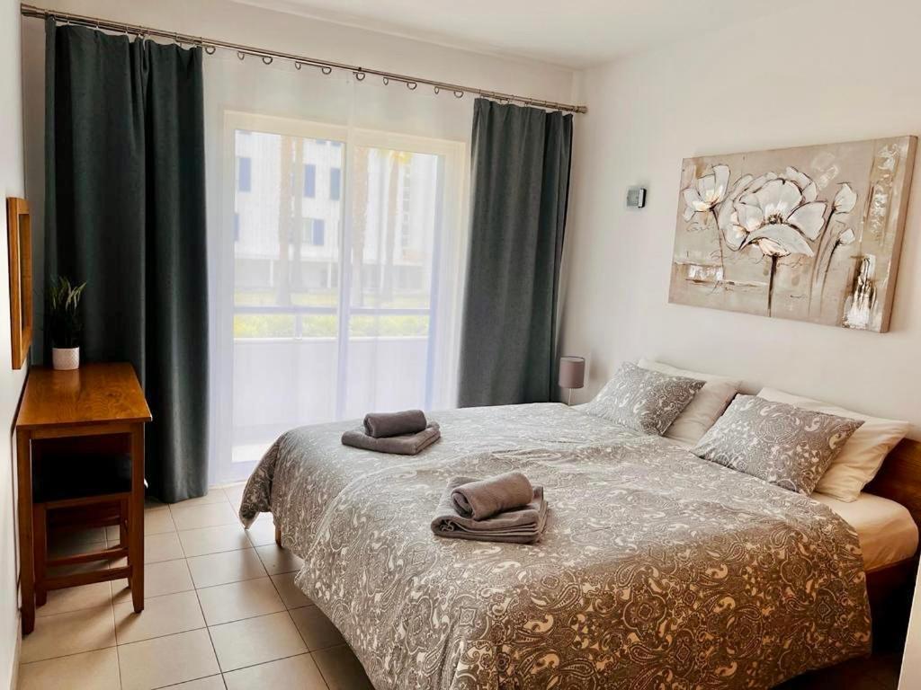 Angies Marina Apartment, Includes 2 Free Passes For The Marina Pool 라고스 외부 사진